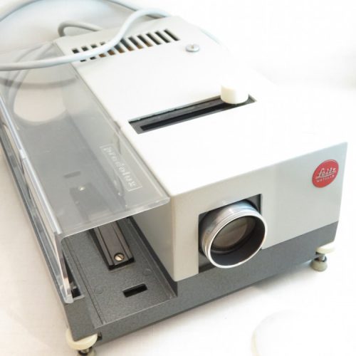 Leitz Pradolux slide Projector Bxd.