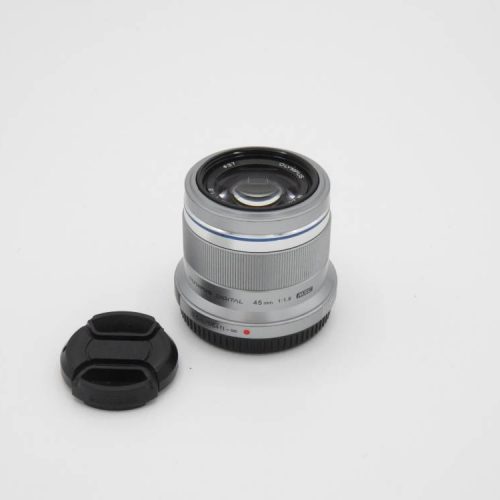 Olympus M4/3 45mm F1.8 Lens Silver