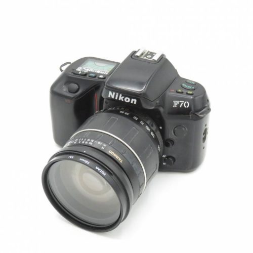 Nikon F70 + 28-200mm