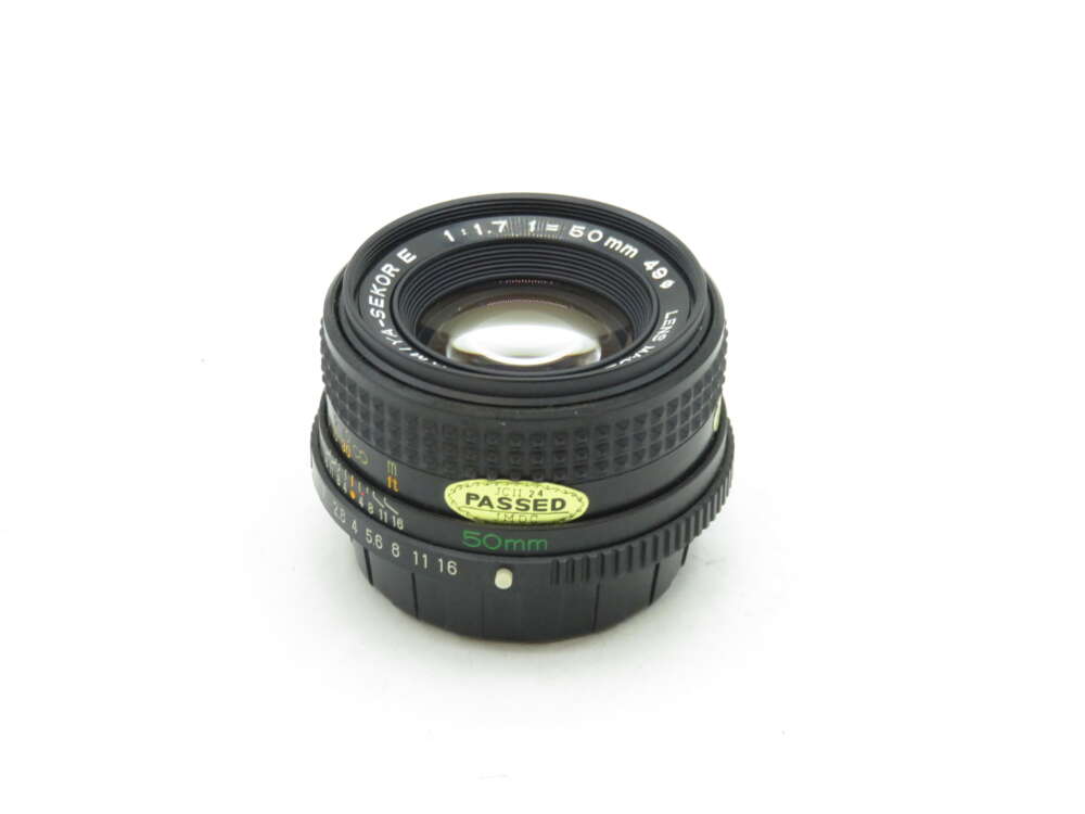 IMG_2061 a black camera lens with white text