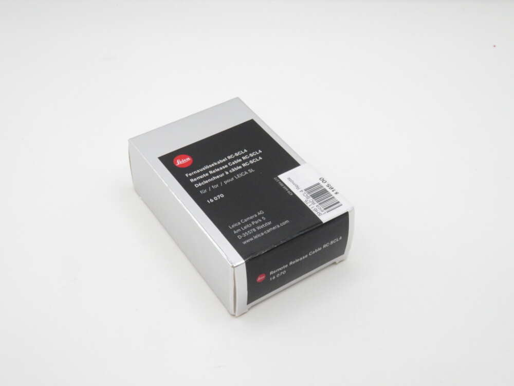 IMG_2885 Box of Leica Remote Release Cable RC-SCL4 with black and white packaging and a barcode.